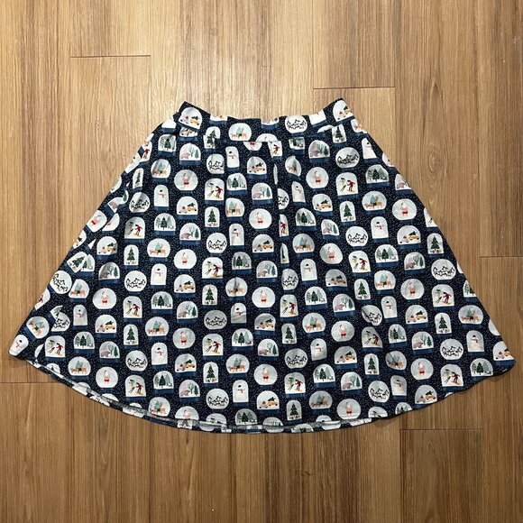 Retrolicious A-Line Skirt Size M Snow Globe Print in Blue - Picture 3 of 7